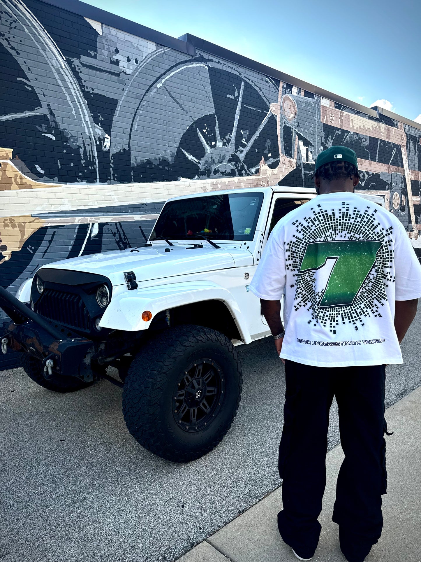 THE DREAMER TEE